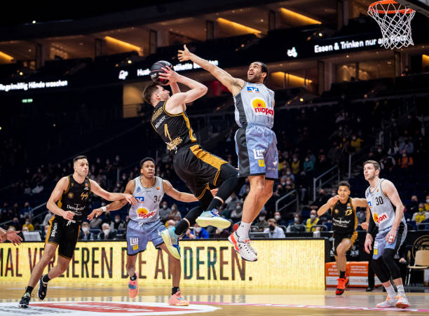 在球场上的 在球场上的