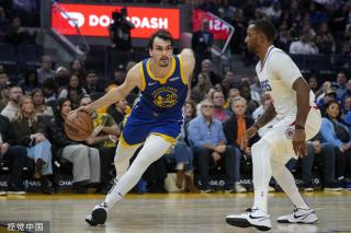 基雄鹿夺冠 基雄鹿夺冠