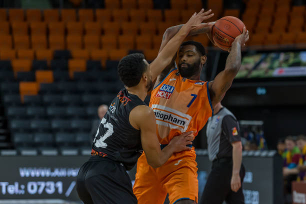 不仅是一项 不仅是一项